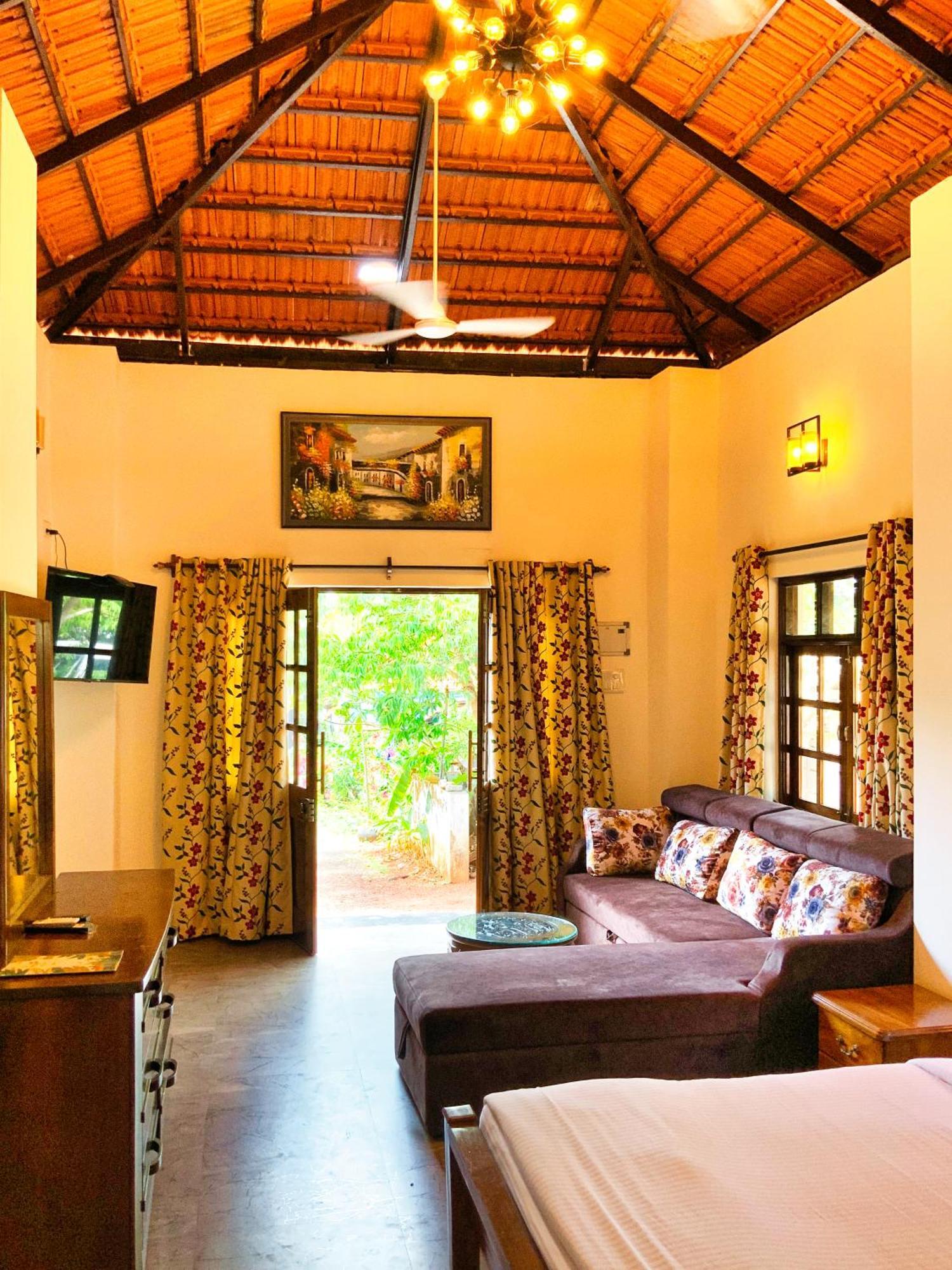 Lar Amorosa Boutique Hotel - Goa Calangute Εξωτερικό φωτογραφία