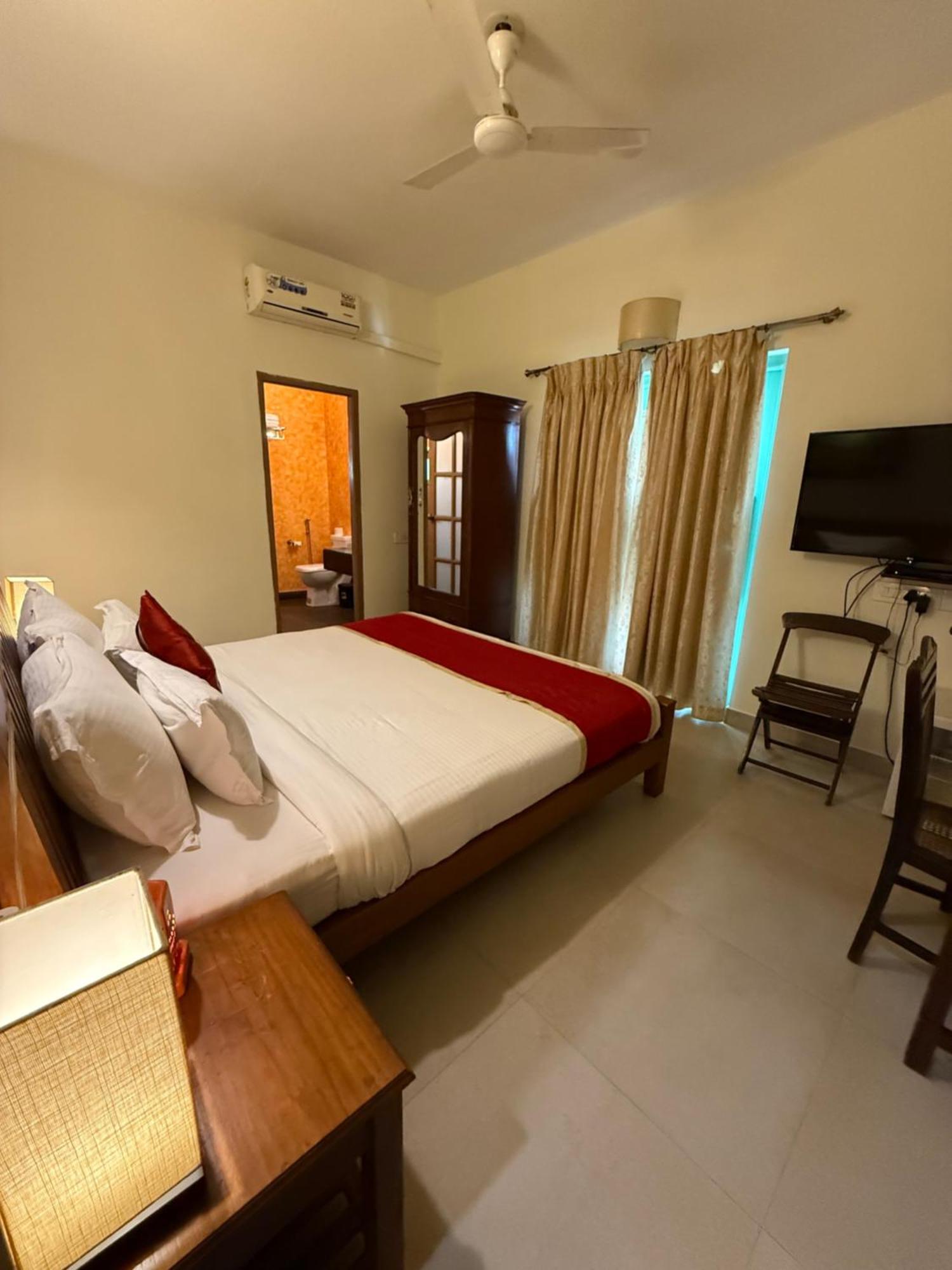 Lar Amorosa Boutique Hotel - Goa Calangute Εξωτερικό φωτογραφία